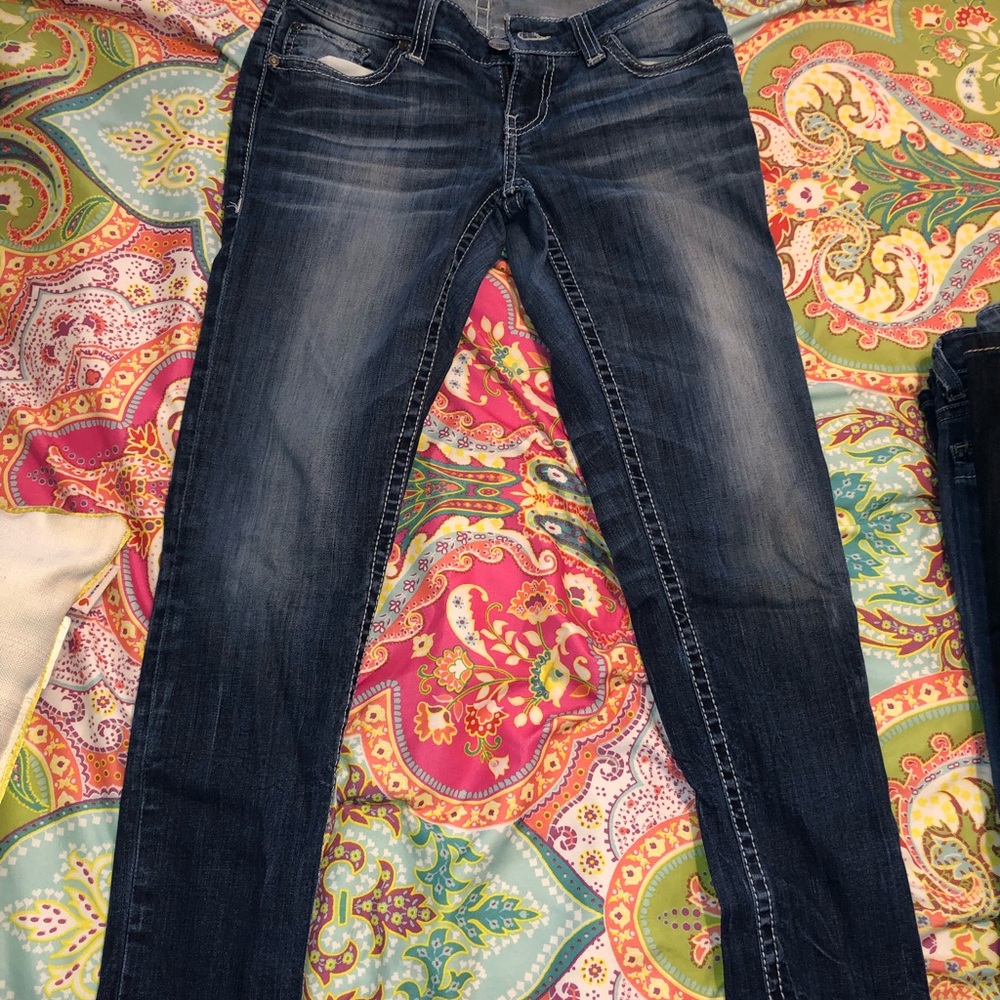 Buckle jeans — Stella — raw hem